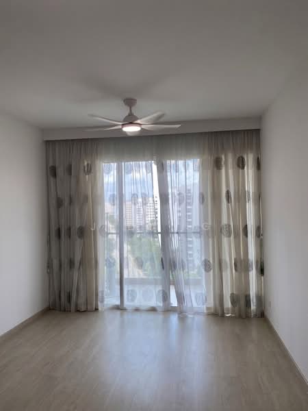 Waterview, 95 Tampines Avenue 1, 2 Bedrooms, 926 sqft, Condominium For Sale, by Judy Ng, 500066955 - Living Room - PropertyGuru.com.sg
