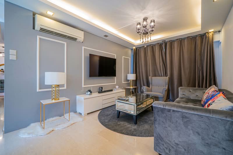 446 Hougang Avenue 8 HDB Flat For Sale at S$ 980,000 | PropertyGuru Singapore - Living Room