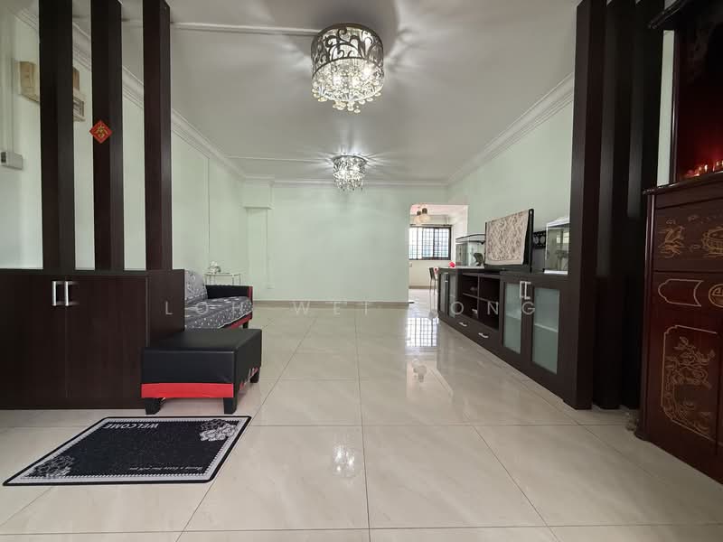 139 Bedok North Avenue 3 HDB Flat For Sale at S$ 688,888 | PropertyGuru Singapore - Living Room