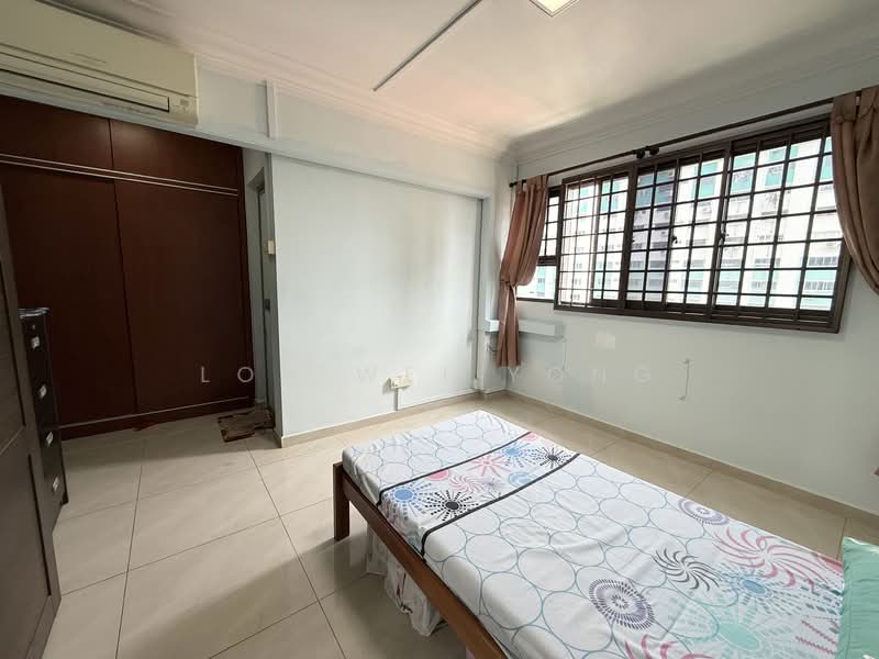 139 Bedok North Avenue 3 HDB Flat For Sale at S$ 688,888 | PropertyGuru Singapore - Master Bedroom