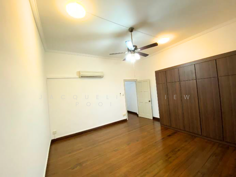 Townerville, McNair Road, 2 Bedrooms, 2,162 sqft, Conservation House For Rent, by Jacqueline Liew Pooi Fun, 500067005 - Bedroom - PropertyGuru.com.sg