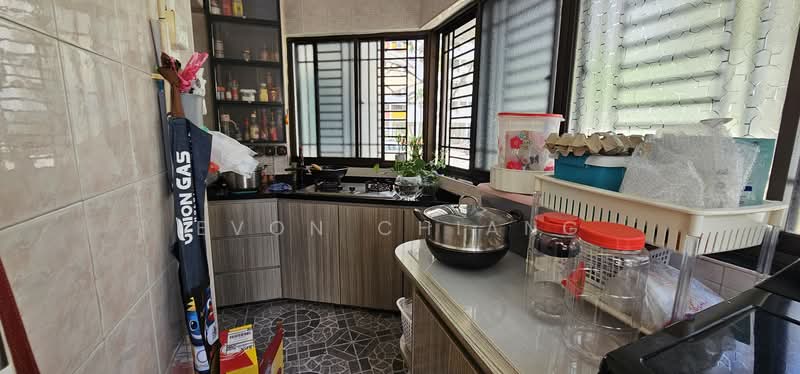 926 Tampines Street 91 HDB Flat For Sale at S$ 749,999 | PropertyGuru Singapore - Kitchen