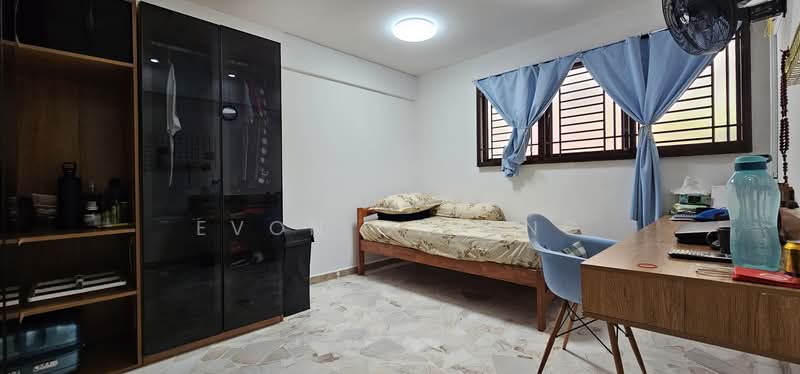 926 Tampines Street 91 HDB Flat For Sale at S$ 749,999 | PropertyGuru Singapore - Bedroom