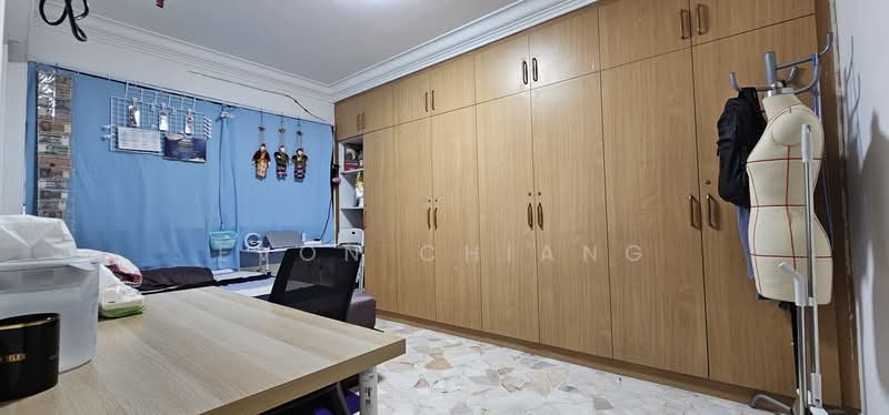 926 Tampines Street 91 HDB Flat For Sale at S$ 749,999 | PropertyGuru Singapore - Bedroom