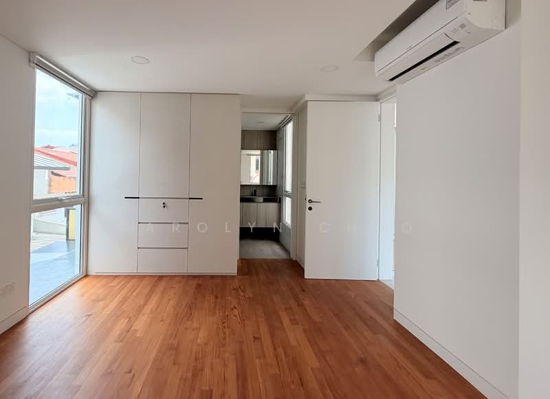 Golden Hill Estate Corner Terrace For Sale at S$ 8,700,000 | PropertyGuru Singapore - Interior