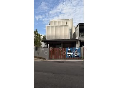 For Sale - Golden Hill Estate