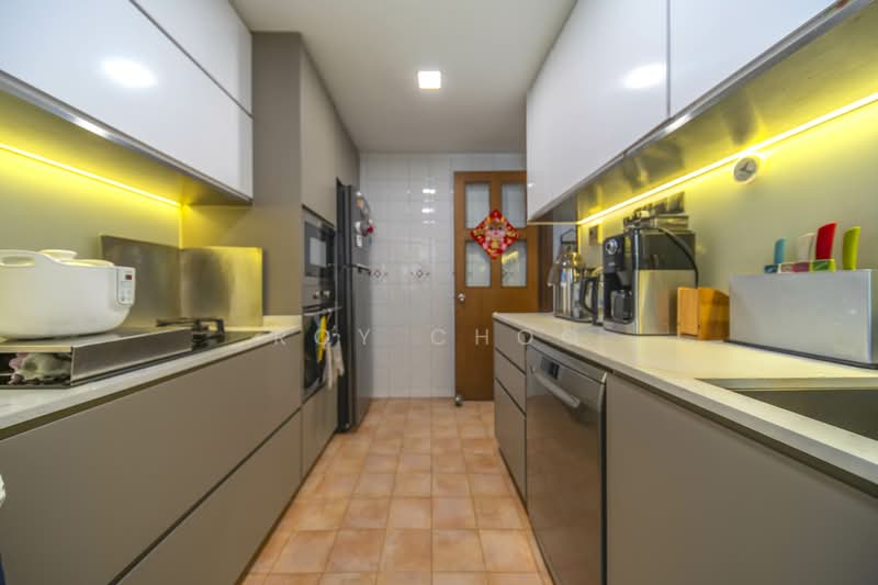 The Florida Condominium For Sale at S$ 2,200,000 | PropertyGuru Singapore - Kitchen