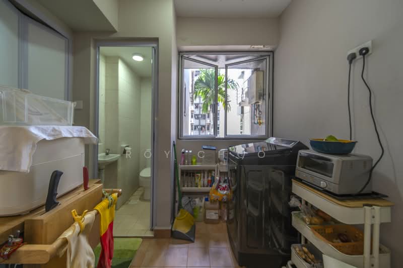 The Florida Condominium For Sale at S$ 2,200,000 | PropertyGuru Singapore - Bathroom