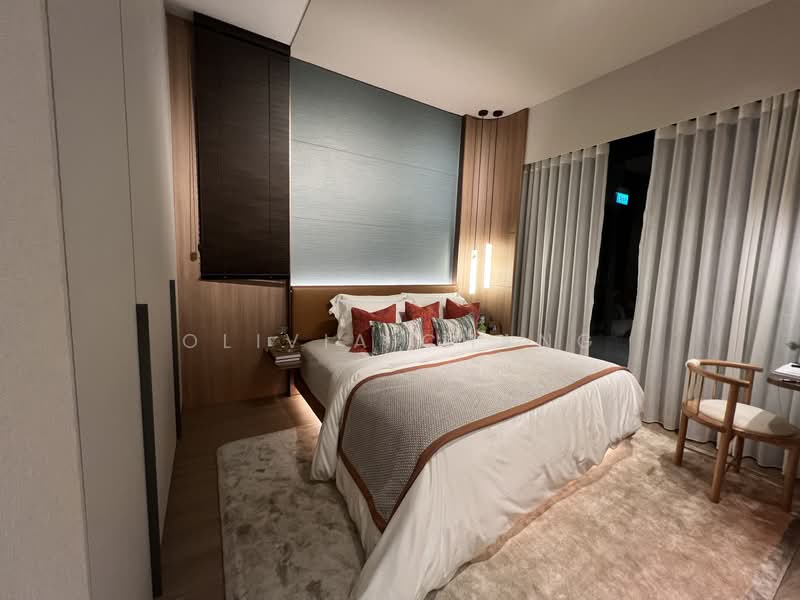 Bloomsbury Residences Apartment For Sale at S$ 2,800,000 | PropertyGuru Singapore - Bedroom