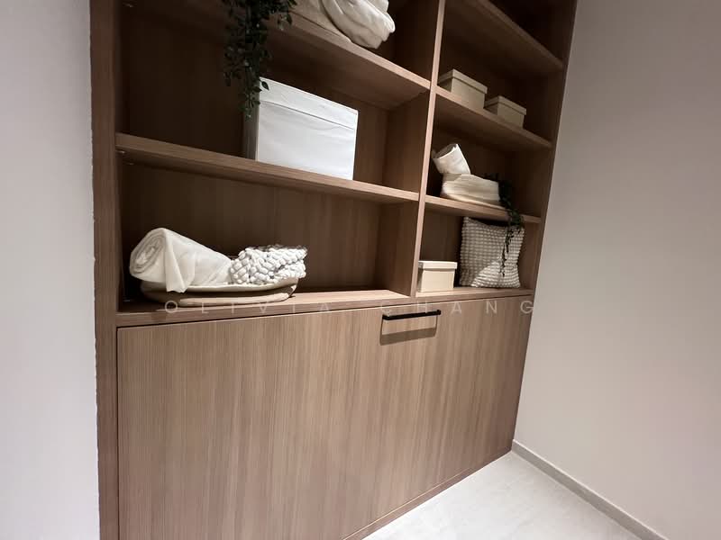 Bloomsbury Residences Apartment For Sale at S$ 2,800,000 | PropertyGuru Singapore - Utility