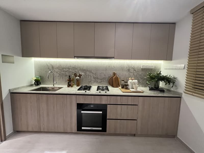 Bloomsbury Residences Apartment For Sale at S$ 2,800,000 | PropertyGuru Singapore - Kitchen
