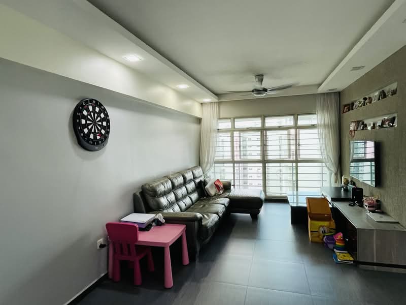 204 Punggol Field, 204 Punggol Field, 3 Bedrooms, 1,184 sqft, HDB Flat For Rent, by Agnes Seng, 500067055 - Living Room - PropertyGuru.com.sg