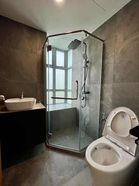 For Sale - Lakeholmz