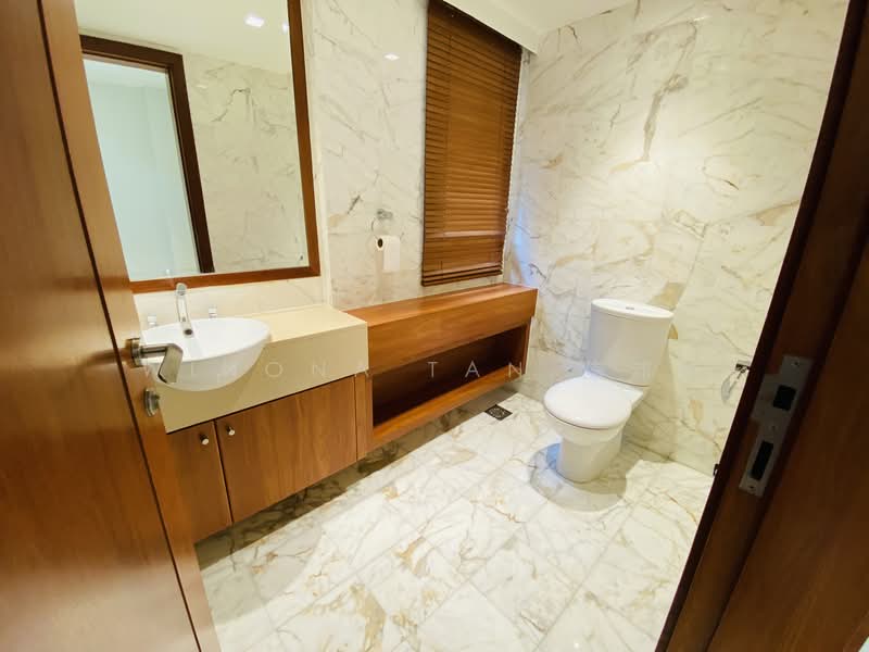 Cluny Park, Cluny Park, 5 Bedrooms, 7,736 sqft, Detached House For Rent, by Winona Tan 陈沛如, 500067088 - Bathroom - PropertyGuru.com.sg