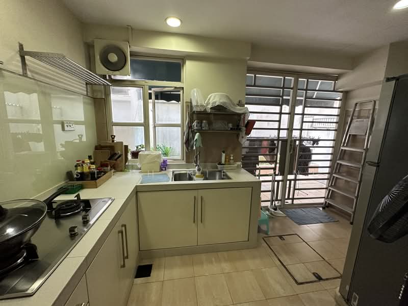 The Greenwood Terraced House For Sale at S$ 6,600,000 | PropertyGuru Singapore - Kitchen