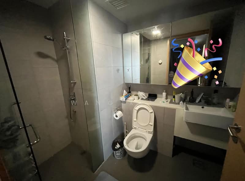 Eight Riversuites, 2 Whampoa East, 1 Bedroom, 441 sqft, Condominium For Rent, by Wang Xing, 500067112 - Bathroom - PropertyGuru.com.sg