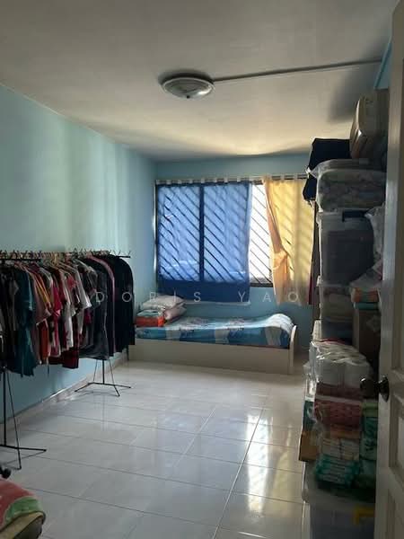 144 Bishan Street 12 HDB Flat For Sale at S$ 920,000 | PropertyGuru Singapore - Bedroom