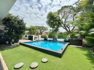 For Rent - Frankel Estate