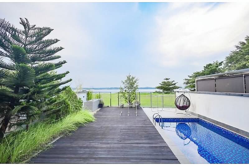 BUNGLOW BY THE SEA @ WAK HASSAN DRIVE Bungalow House For Sale at S$ 6,299,999 | PropertyGuru Singapore - Exterior