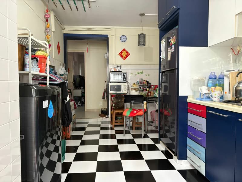 263 Tampines Street 21 HDB Flat For Sale at S$ 658,000 | PropertyGuru Singapore - Kitchen