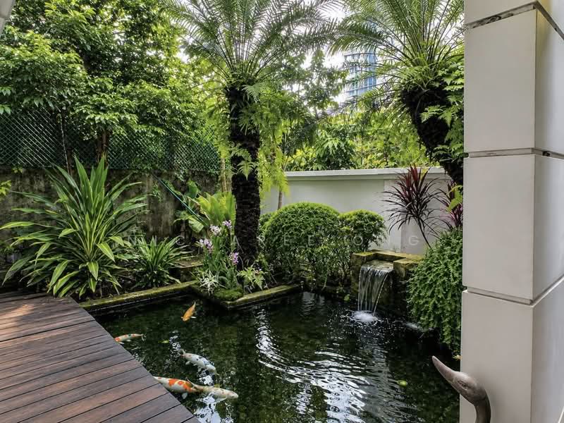 Detached House Near Stevens & Botanic Gardens MRT, Trevose Crescent / University Rd / Merryn Rd / Kheam Hock, 5 Bedrooms, 5,000 sqft, Detached House For Sale, by Nicharee Ong, 500067190 - Garden - PropertyGuru.com.sg