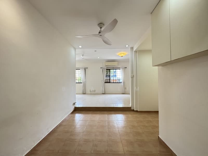 Lorong Siglap, Lorong Siglap, 4 Bedrooms, 2,200 sqft, Semi-Detached House For Rent, by Bryan Lim, 500067194 - Living Room - PropertyGuru.com.sg