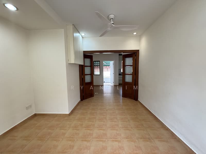 Lorong Siglap, Lorong Siglap, 4 Bedrooms, 2,200 sqft, Semi-Detached House For Rent, by Bryan Lim, 500067194 - Interior - PropertyGuru.com.sg