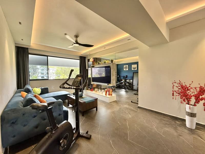 121 Pasir Ris Street 11 HDB Flat For Sale at S$ 850,000 | PropertyGuru Singapore - Living Room