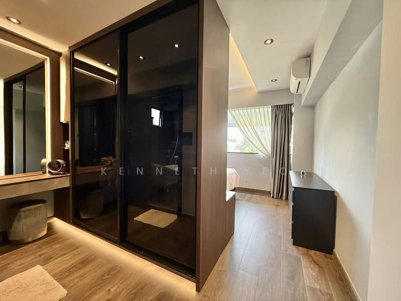 121 Pasir Ris Street 11 HDB Flat For Sale at S$ 850,000 | PropertyGuru Singapore - Bedroom