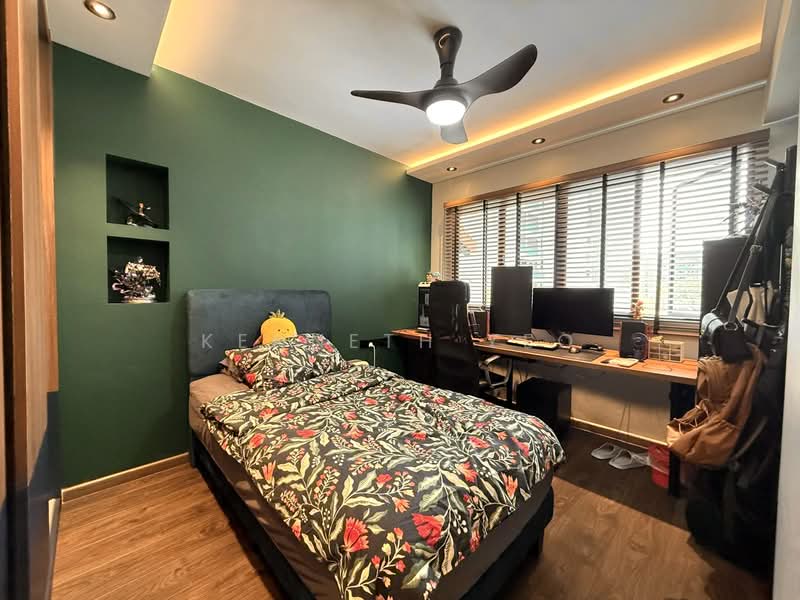 121 Pasir Ris Street 11 HDB Flat For Sale at S$ 850,000 | PropertyGuru Singapore - Bedroom