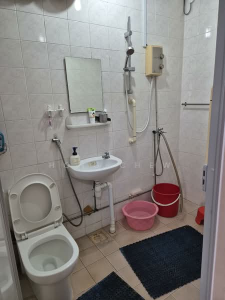 353 Kang Ching Road, 353 Kang Ching Road, Room Rental, 120 sqft, HDB Flat For Rent, by Hong Chew, 500067211 - Bathroom - PropertyGuru.com.sg