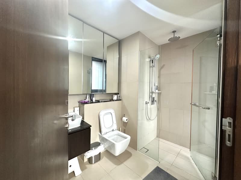 Spottiswoode Residences Condominium For Sale at S$ 1,390,000 | PropertyGuru Singapore - Bathroom