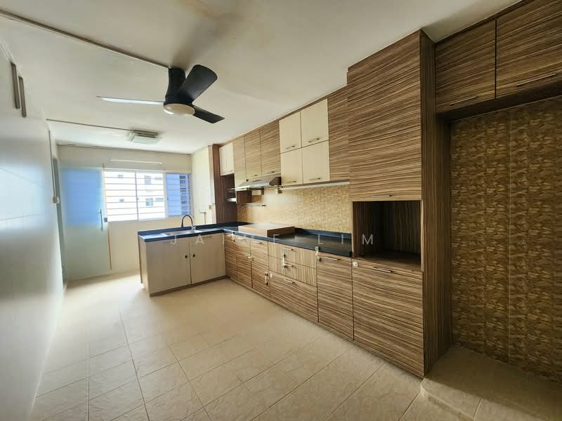 103 Bukit Purmei Road HDB Flat For Sale at S$ 580,000 | PropertyGuru Singapore - Kitchen