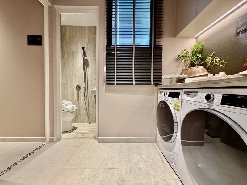 River Modern Condominium For Sale at S$ 4,588,000 | PropertyGuru Singapore - Bathroom