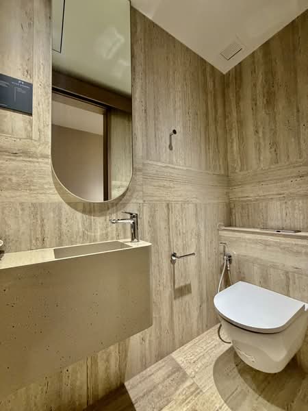 River Modern Condominium For Sale at S$ 4,588,000 | PropertyGuru Singapore - Bathroom