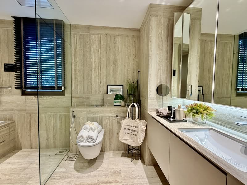 River Modern Condominium For Sale at S$ 4,588,000 | PropertyGuru Singapore - Bathroom