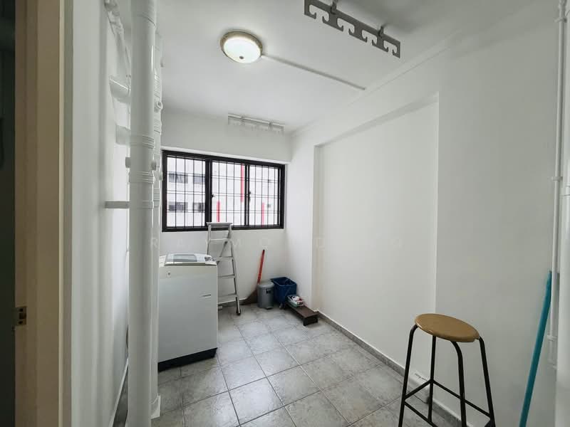 281 Toh Guan Road, 281 Toh Guan Road, 3 Bedrooms, 1,291 sqft, HDB Flat For Rent, by Raymond Ng, 500067231 - Yard - PropertyGuru.com.sg