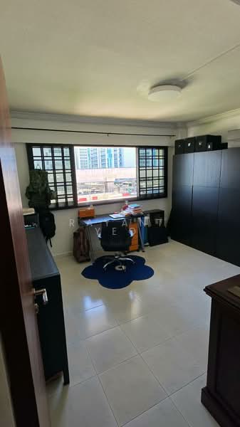 350 Choa Chu Kang Central HDB Flat For Sale at S$ 949,000 | PropertyGuru Singapore - Common Room 1 (Level 2)