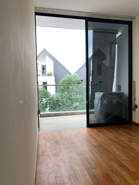 NottingHill Suites Apartment For Sale at S$ 948,000 | PropertyGuru Singapore - Balcony