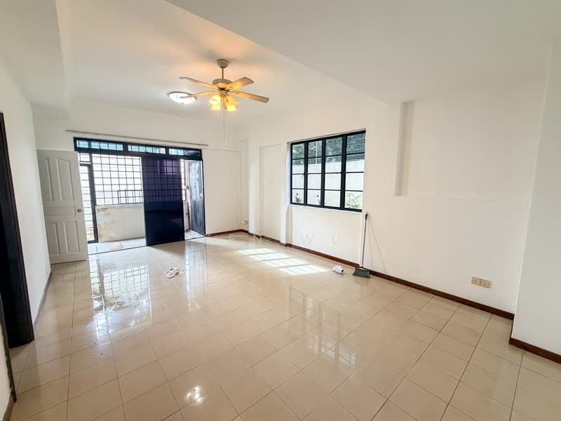 Corner Terrace @Yuk Tong Avenue Beauty World MRT, 84A Yuk Tong Avenue, 4 Bedrooms, 2,906 sqft, Corner Terrace For Rent, by Ken Wu, 500067278 - Living Room - PropertyGuru.com.sg