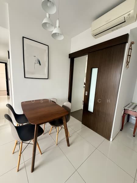 Heron Bay Executive Condominium For Sale at S$ 3,300,000 | PropertyGuru Singapore - Dining Room