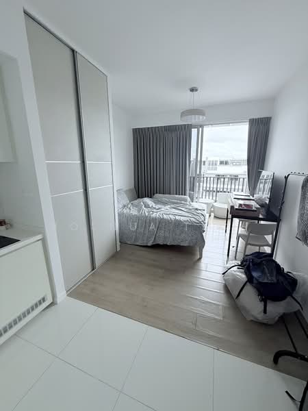 Heron Bay Executive Condominium For Sale at S$ 3,300,000 | PropertyGuru Singapore - Bedroom