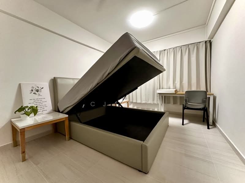 Bedroom 2 - Storage Bed