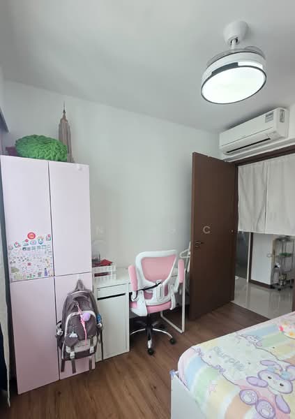 801B West Coast Crescent HDB Flat For Sale at S$ 1,280,000 | PropertyGuru Singapore - Bedroom