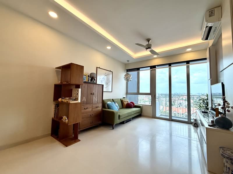 Kovan Melody, 37 Kovan Road, 2 Bedrooms, 904 sqft, Condominium For Rent, by Ivan Chong, 500067341 - Living Room - PropertyGuru.com.sg