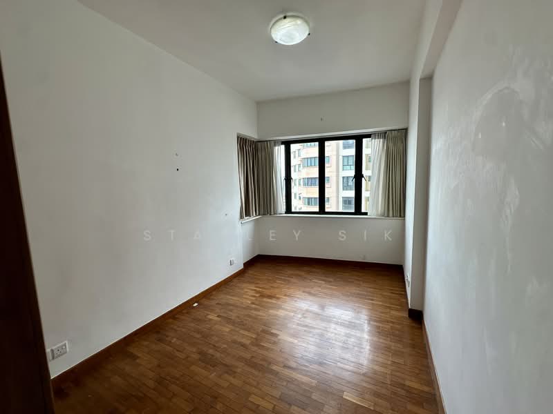 Simsville Condominium For Sale at S$ 1,499,999 | PropertyGuru Singapore - Master Bedroom