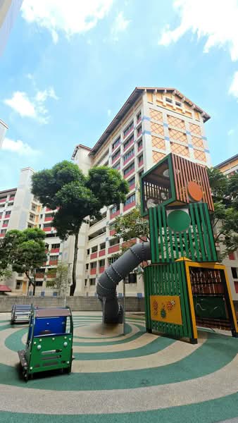 232 Bishan Street 22 HDB Flat For Sale at S$ 886,000 | PropertyGuru Singapore - Exterior