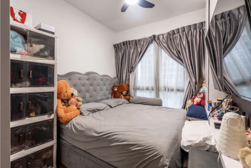 Kovan Regency Condominium For Sale at S$ 2,200,000 | PropertyGuru Singapore - Bedroom