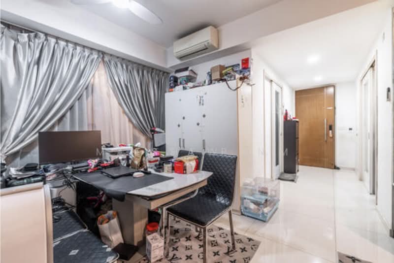 Kovan Regency Condominium For Sale at S$ 2,200,000 | PropertyGuru Singapore - Study