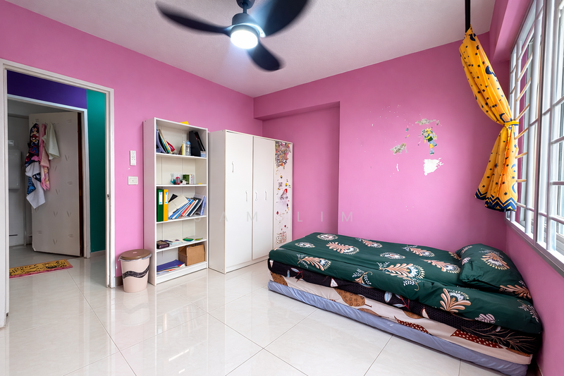 785B Woodlands Rise HDB Flat For Sale at S$ 499,000 | PropertyGuru Singapore - Bedroom